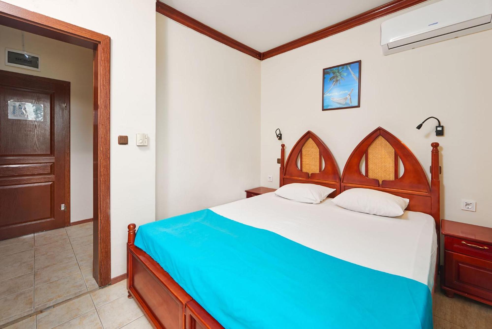 Hotel Manz 2 Pomorie Exterior photo