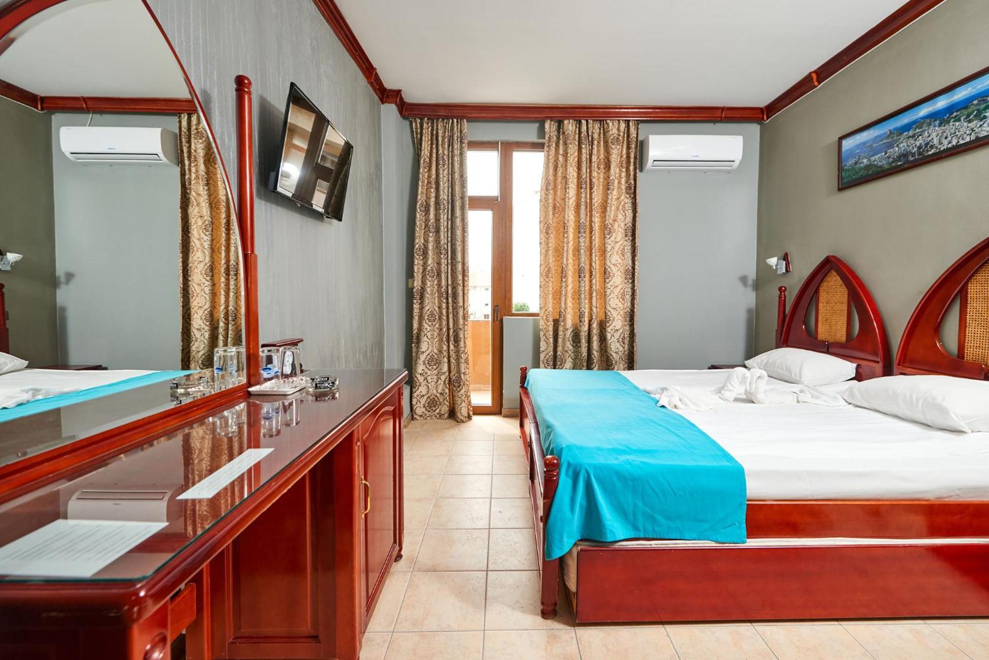 Hotel Manz 2 Pomorie Exterior photo
