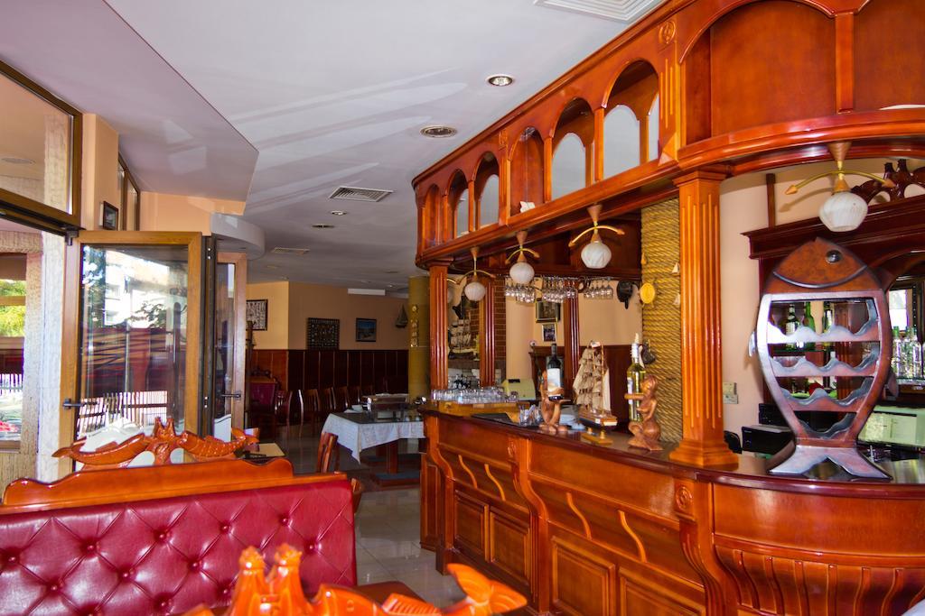 Hotel Manz 2 Pomorie Exterior photo